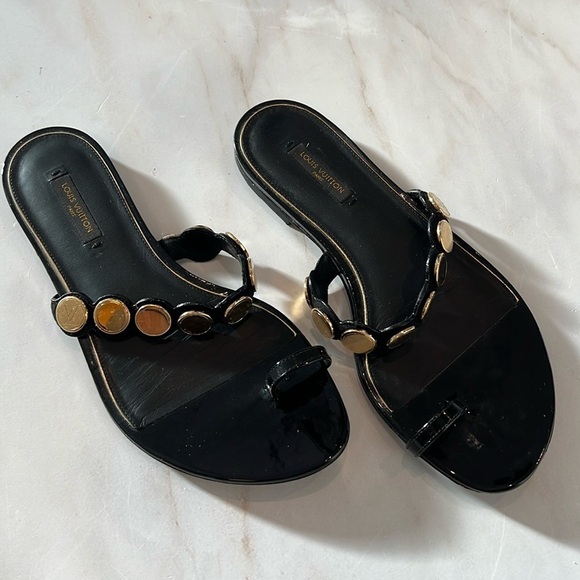 Louis Vuitton Socialite Sandal! - Picture 2 of 12